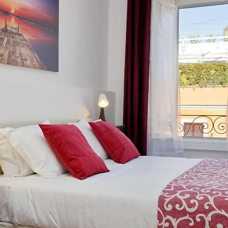 Ych-Luminoso Appartamento Per 8 Pax โรม ภายนอก รูปภาพ