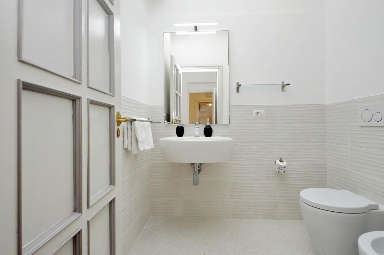 Ych-Luminoso Appartamento Per 8 Pax โรม ภายนอก รูปภาพ