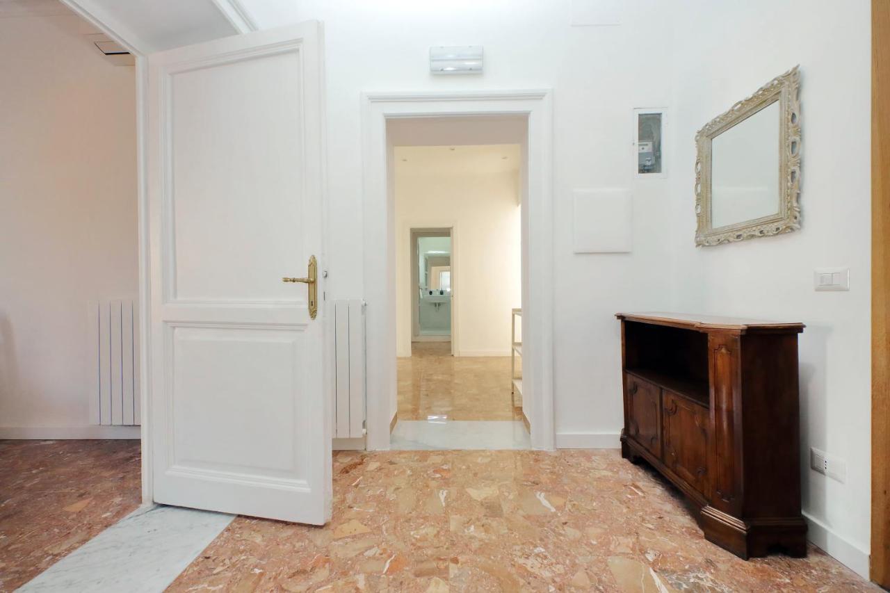 Ych-Luminoso Appartamento Per 8 Pax โรม ภายนอก รูปภาพ